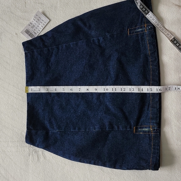 🌼 NWT!! BRANDY MELVILLE DARK WASH DENIM CARA SKIRT SLIT CUTE STURDY - Picture 4 of 8